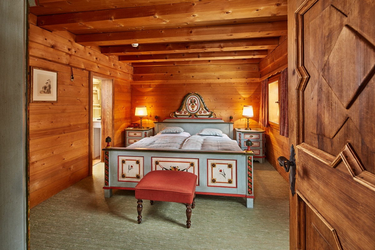 Зимовий відпочинок в Альпах 2024: в якому готелі відпочивають королівські родини3