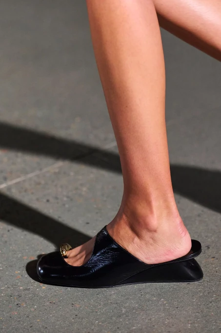 Tory Burch9