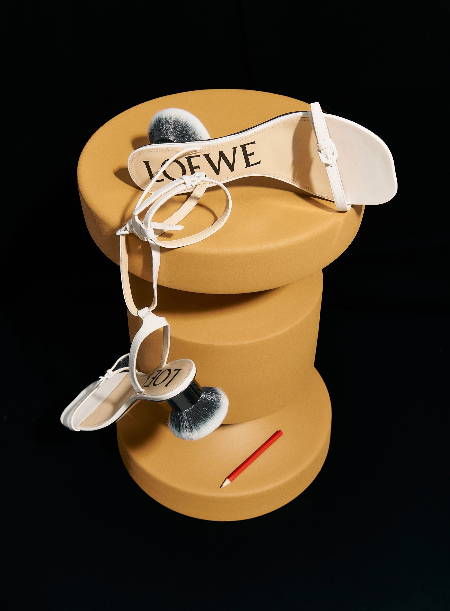 Шкіряні босоніжки, Loewe2