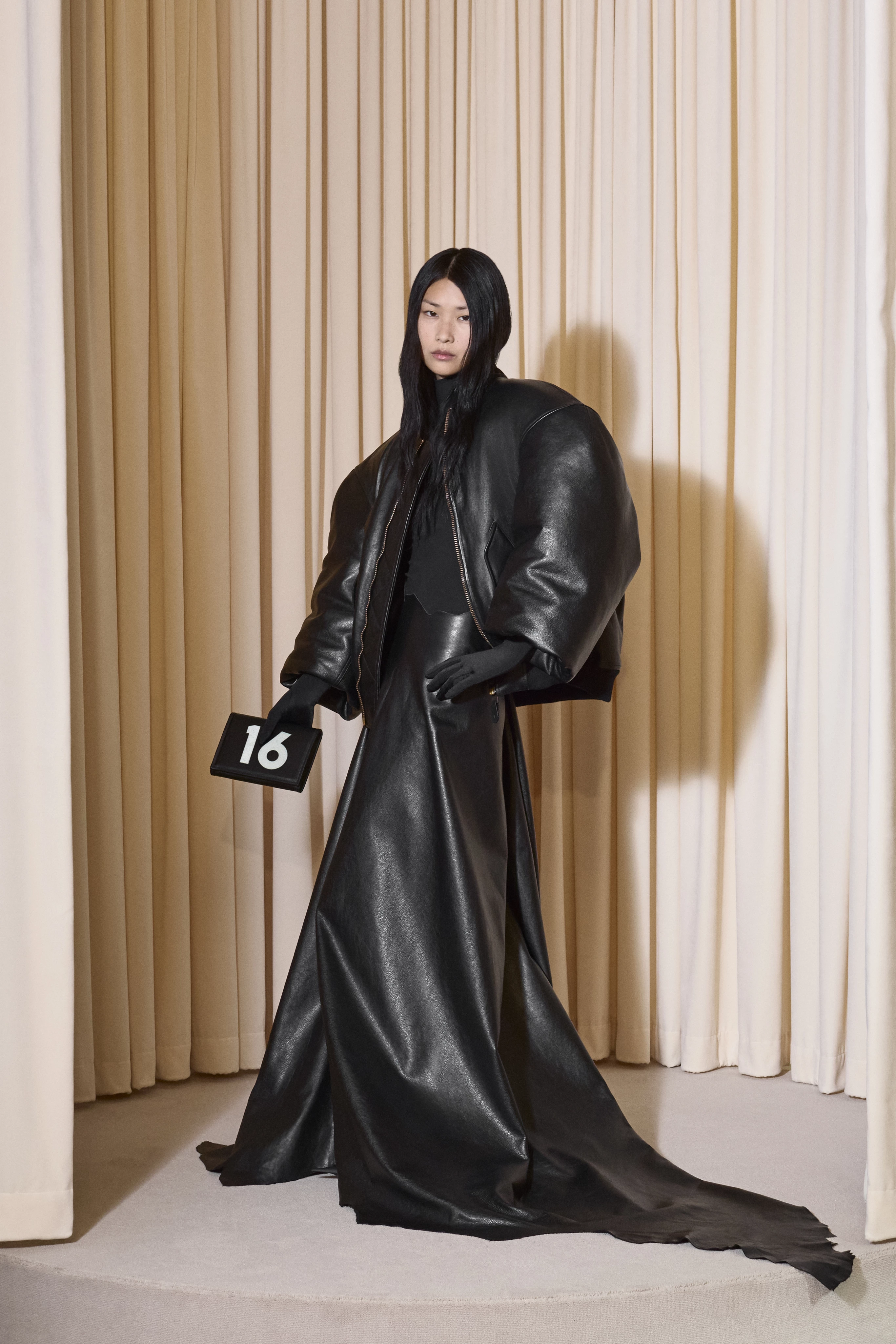 Balenciaga Haute Couture осінь-зима 2024/20256