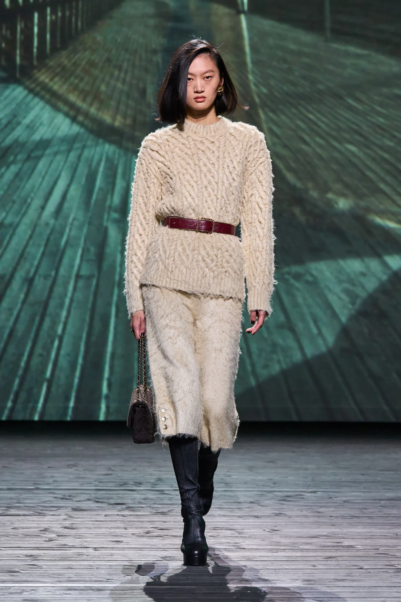 Chanel осінь-зима 2023/202419