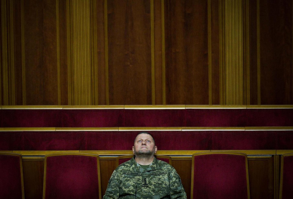 Чому важливо любити й уміти показати любов: доводить Валерій Залужний у книжці «Залізний генерал. Уроки людяності»1