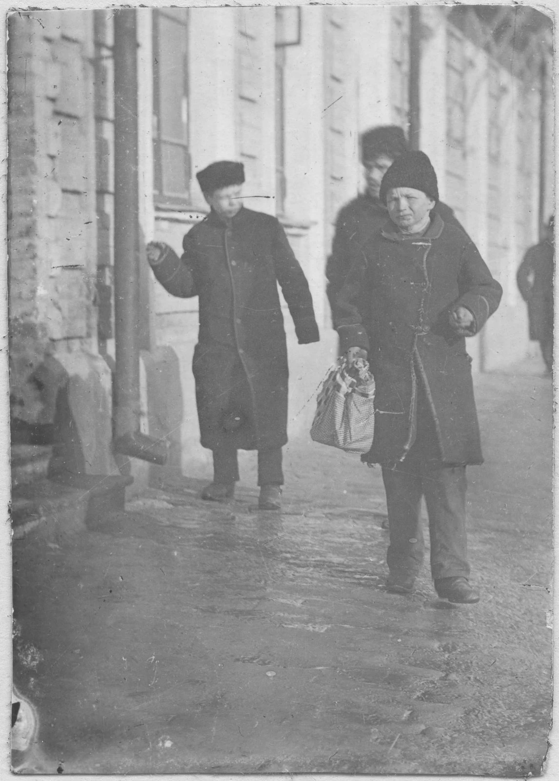 Сто років тому: 37 старовинних фото киян на київських вулицях36