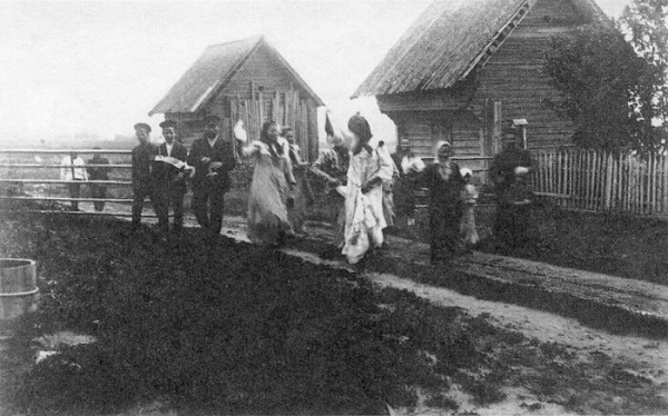 Трава насправді також є, просто її погано видно. / Фото: proza.ru. Трава на самом деле тоже есть, просто её плохо видно. /Фото: proza.ru.