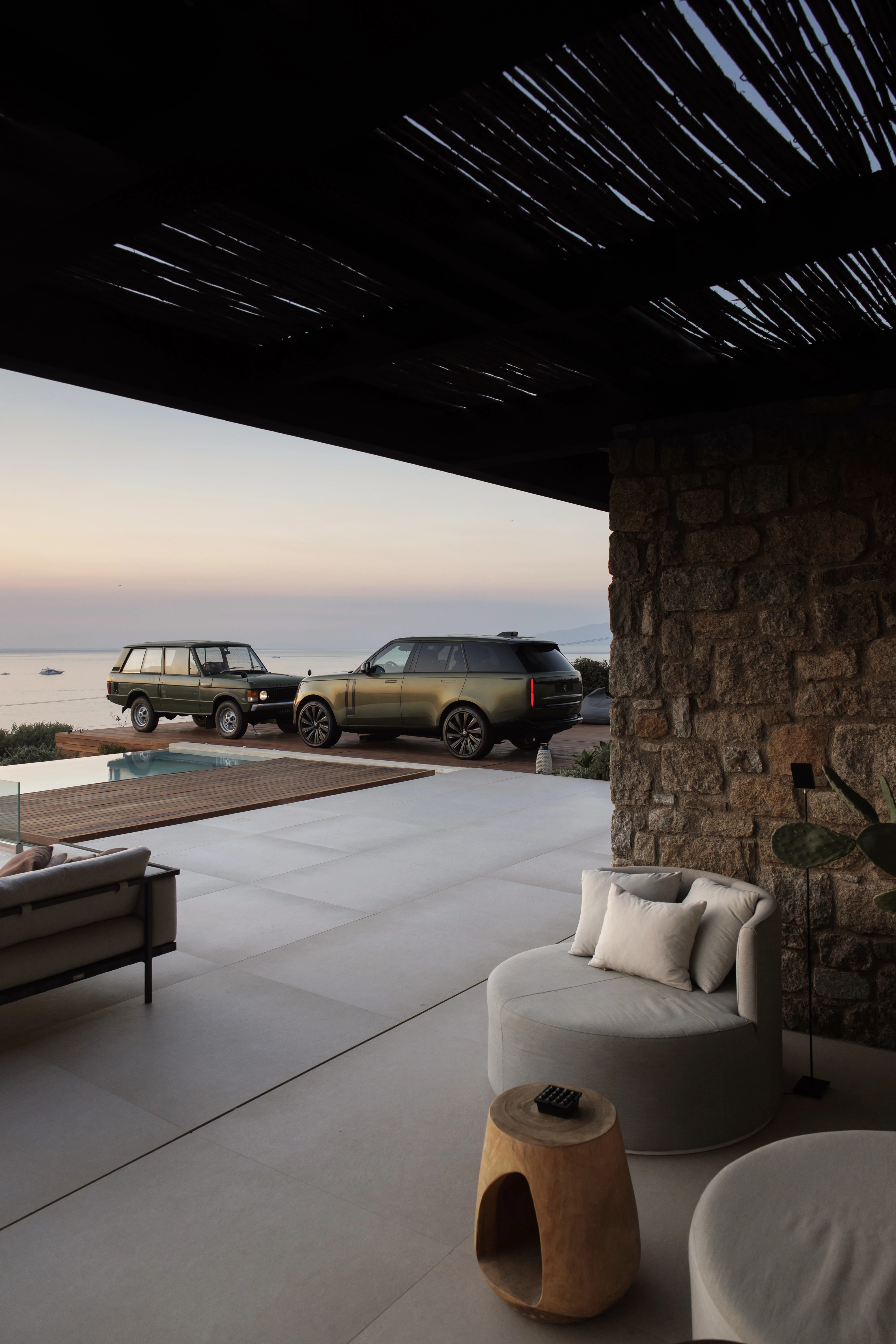 Range Rover House на Міконосі: як бренд святкує 55 років сучасної розкоші2
