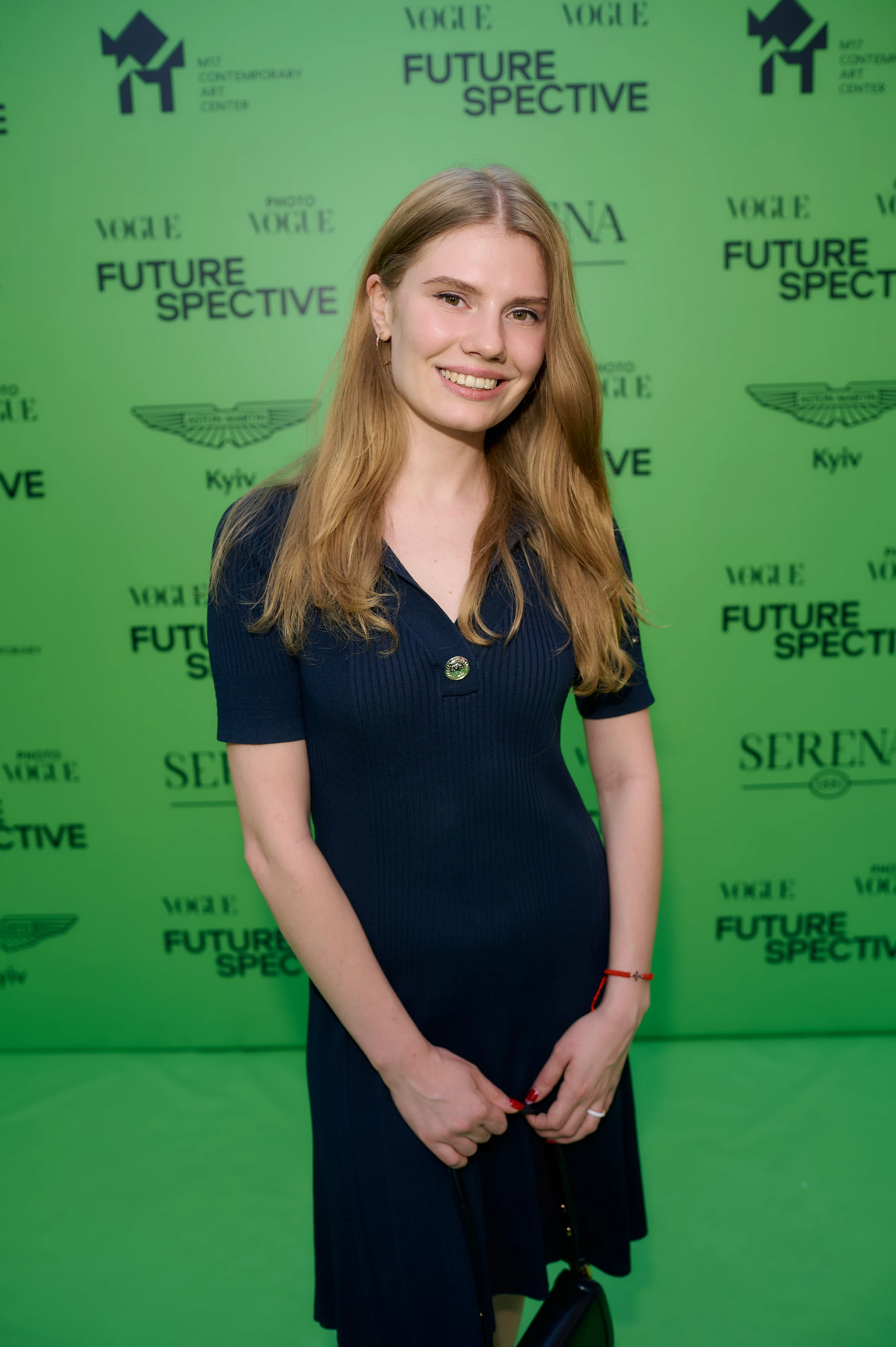 Український Vogue відкрив масштабну виставку сучасної фотографії FUTURESPECTIVE95