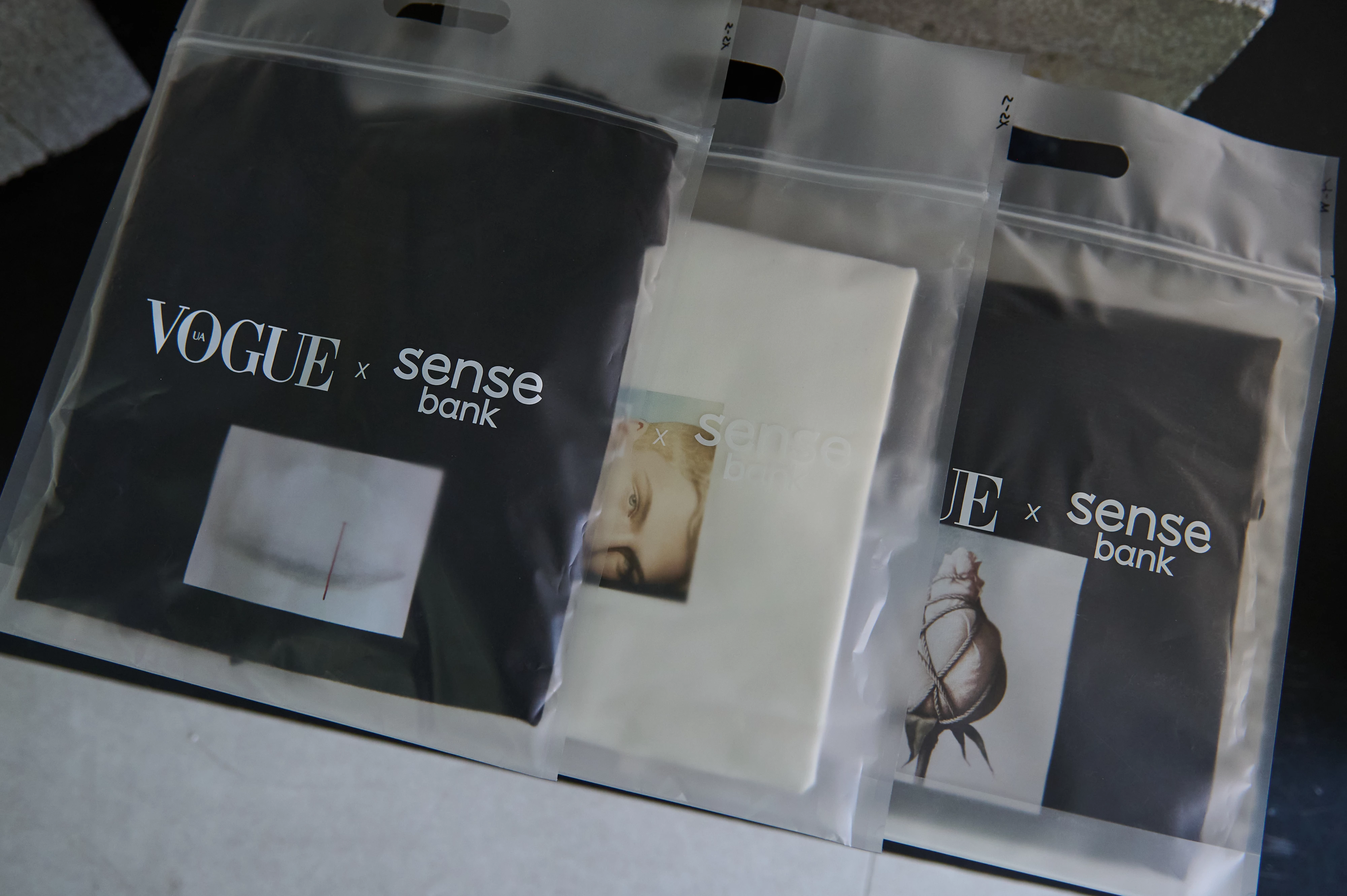 Український Vogue відкрив масштабну виставку сучасної фотографії FUTURESPECTIVE45
