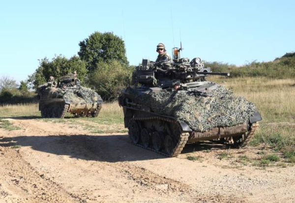 Німецька танкетка на марші Немецкая танкетка на марше