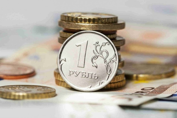 У вітчизняної валюти дуже нестандартна назва. У отечественной валюты весьма нестандартное название.