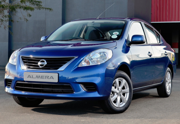 Nissan Almera має м'яку підвіску для комфортної їзди по місту. Nissan Almera снабжен мягкой подвеской для комфортной езды по городу