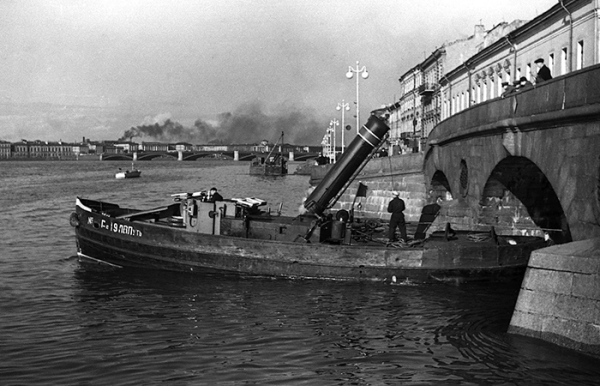 Буксири широко використовувалися. Буксиры широко использовались.