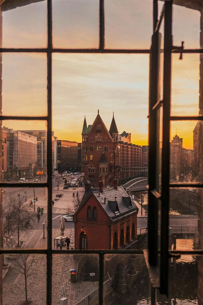 Photo: Julia Solonina on Unsplash4