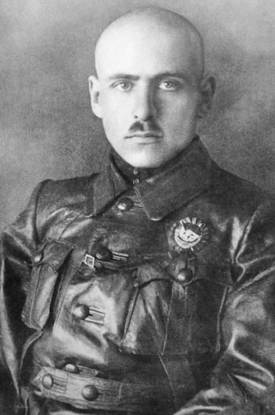 Василь Блюхер – перший кавалер Ордену Червоного Прапора. Василий Блюхер - первый кавалер Ордена Красного Знамени.