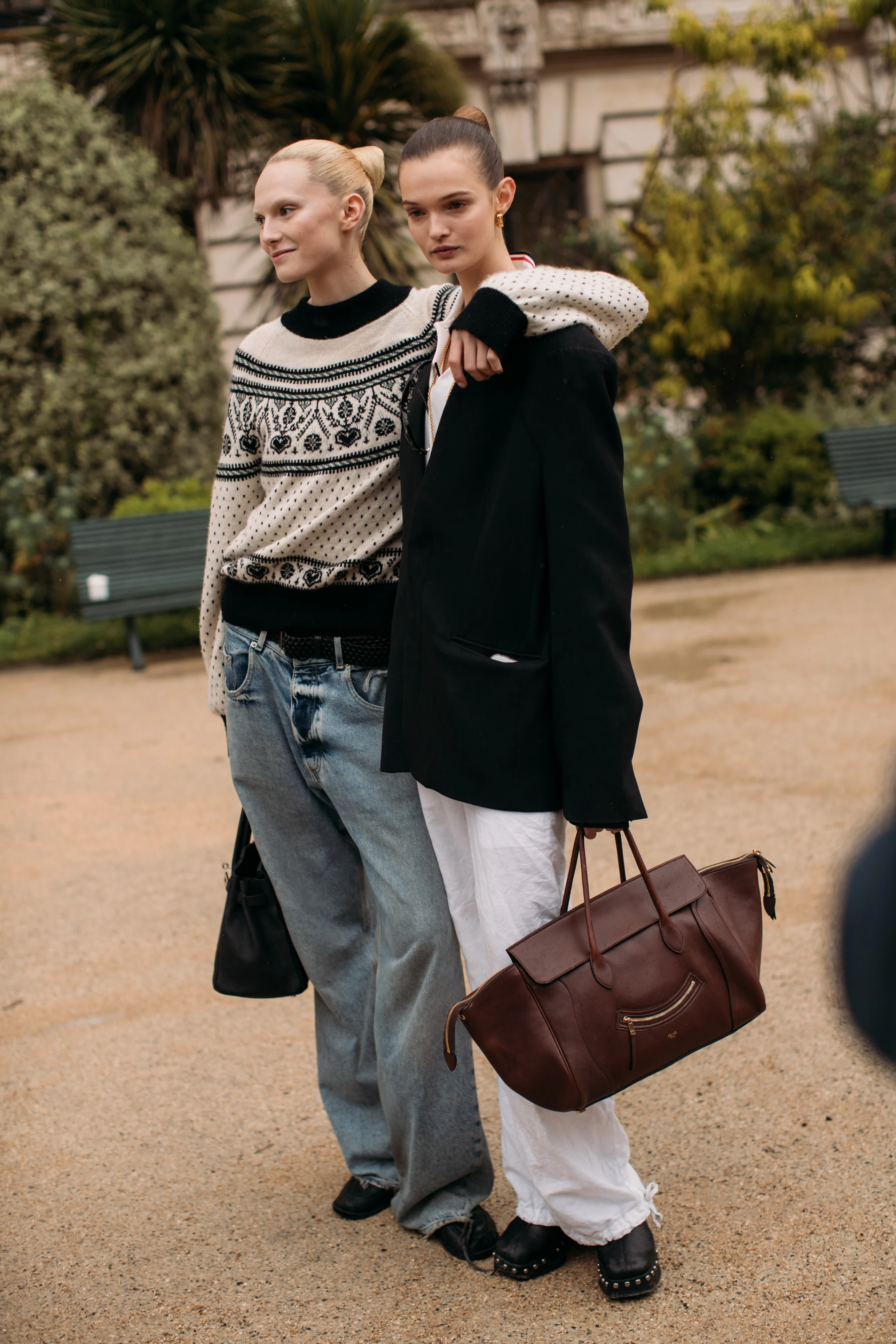Streetstyle: з чим носити широкі джинси цієї осені5