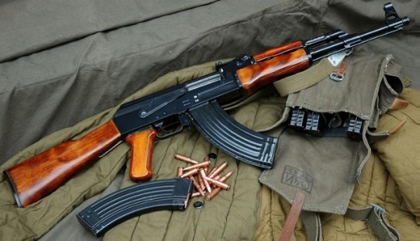 Калашников получил много положительных оценок.
