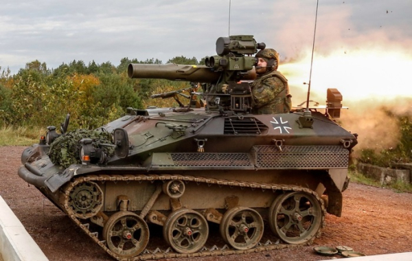Дальність стрілянини танкетки становила близько 3500 метрів. Дальность стрельбы танкетки составляла около 3500 метров
