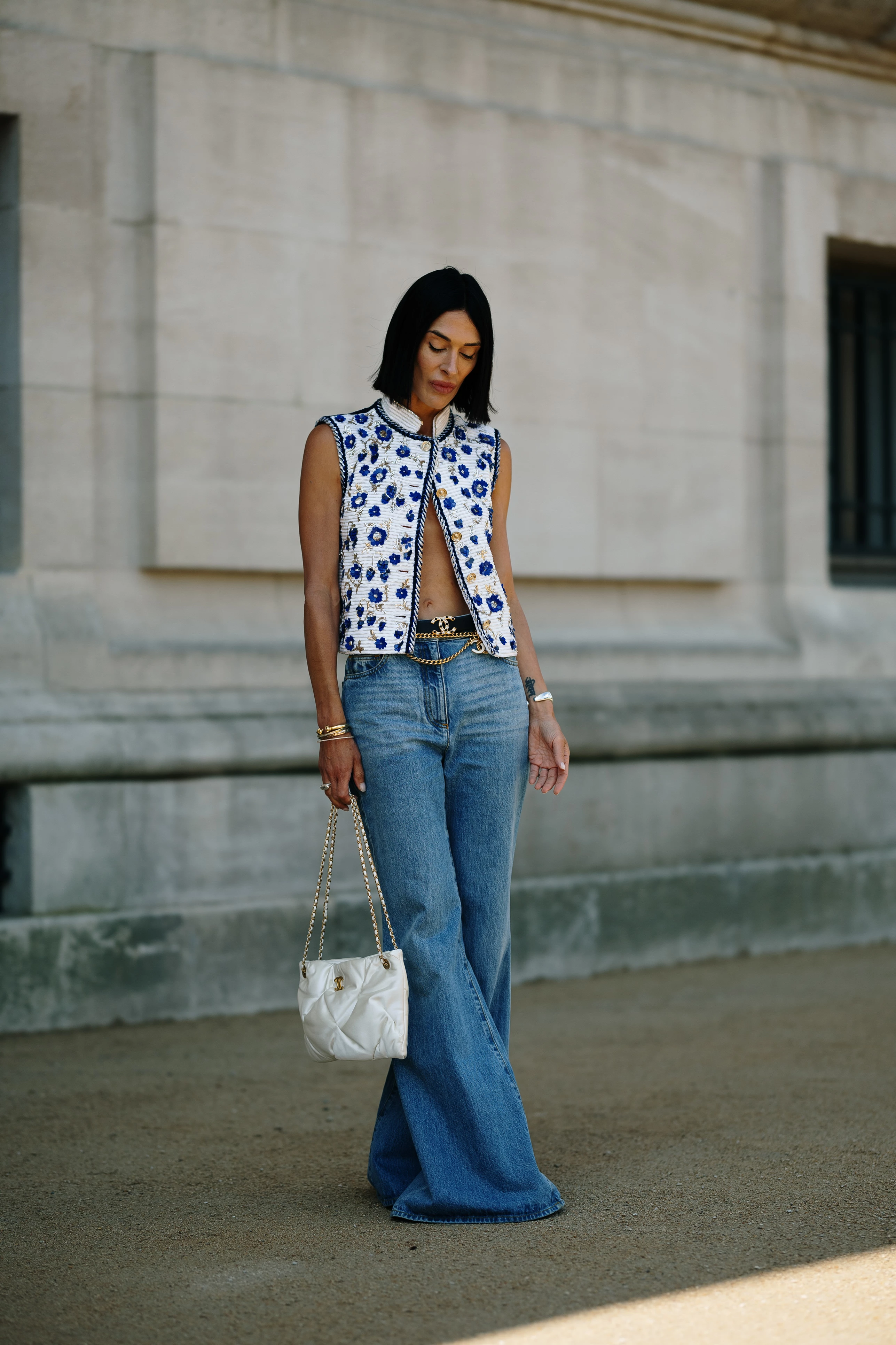 Streetstyle: з чим носити широкі джинси цієї осені8