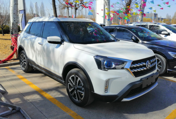 Потужність двигуна Venucia T60 може становити 120 л. с. Мощность мотора Venucia T60 может составить 120 л. с.