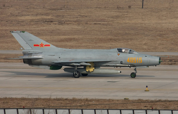 Китайський J-7. Китайский J-7.