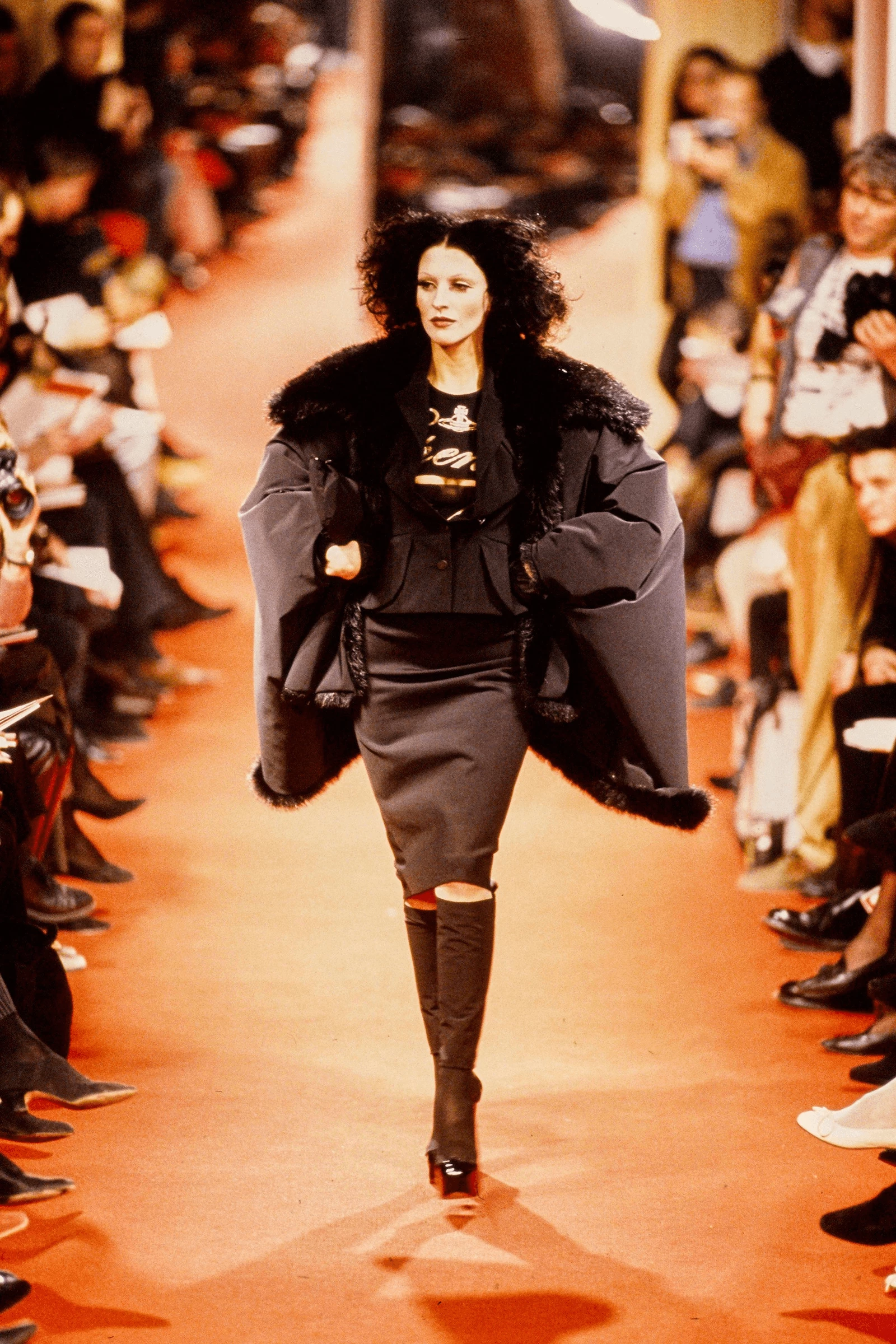 Вів'єн Вествуд осінь-зима 1996/1997. Фото: Condé Nast/Gorunway9