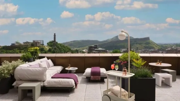 Дах готелю W Edinburgh
