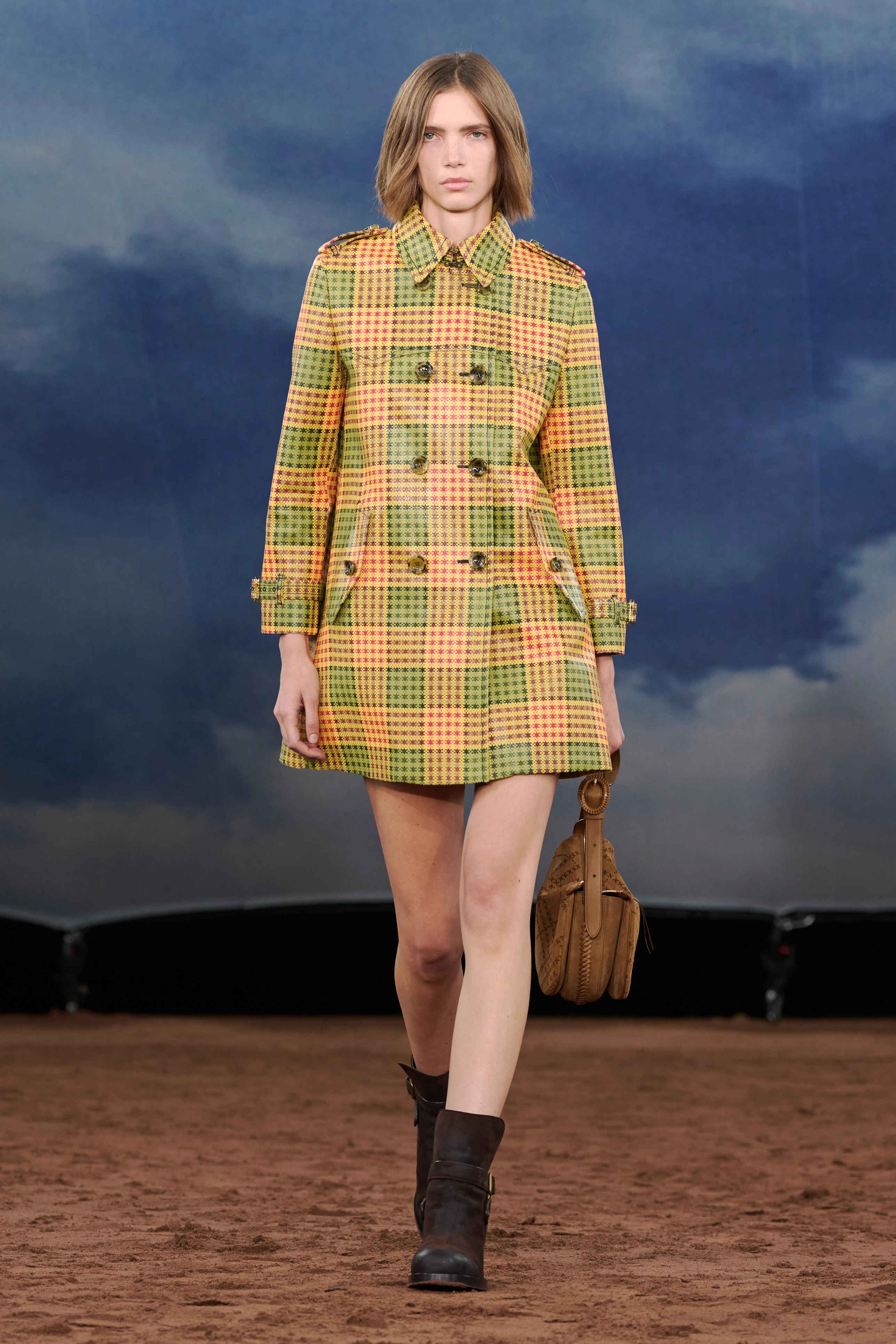 Burberry весна-літо 20261