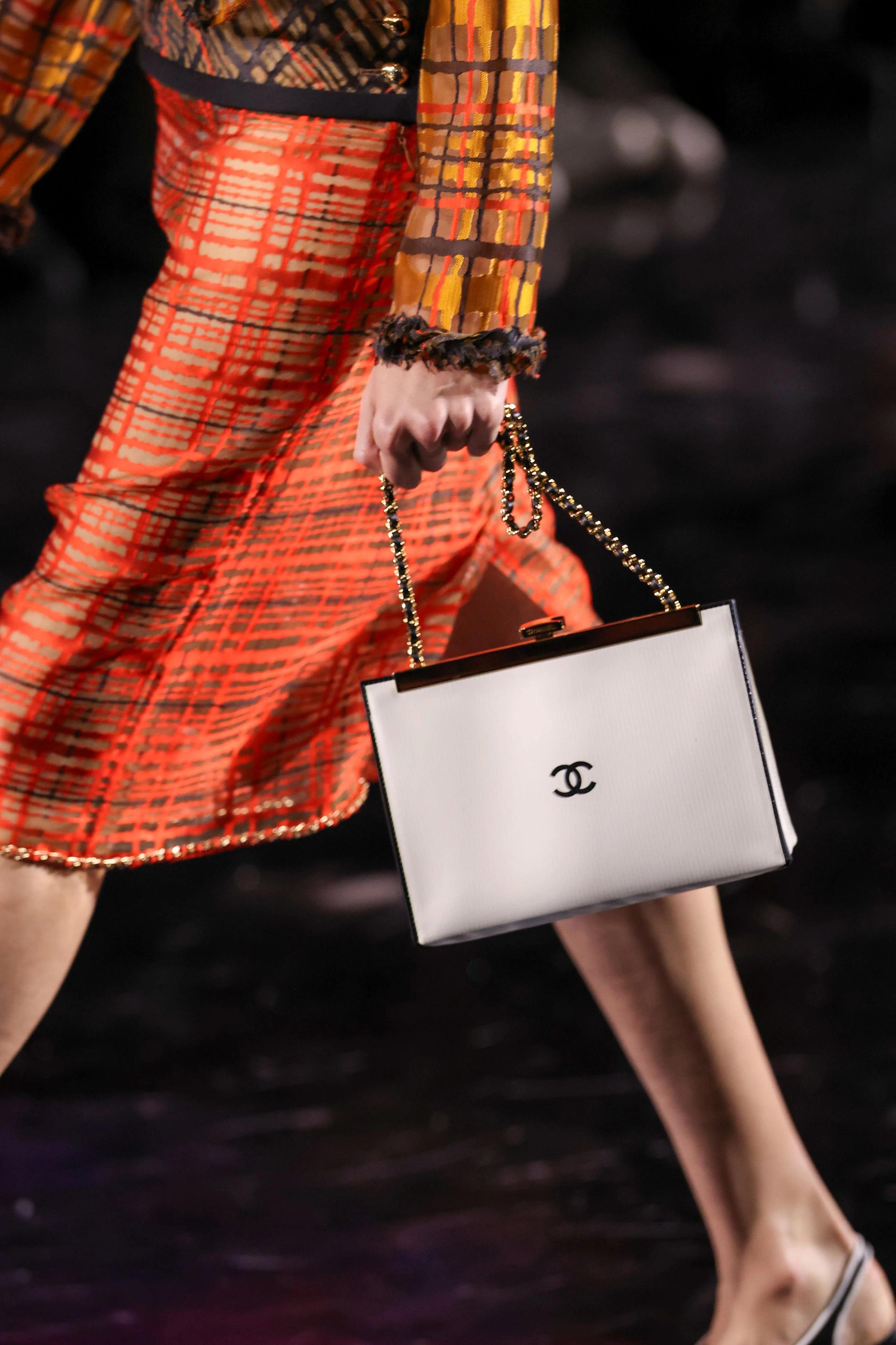 Сумки з першої колекції Матьє Блазі для Chanel уже претендують на статус головних аксесуарів літа7