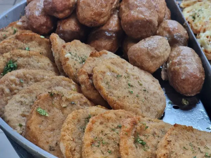 Який дешевий коренеплід робить котлети соковитими навіть на другий день котлеты