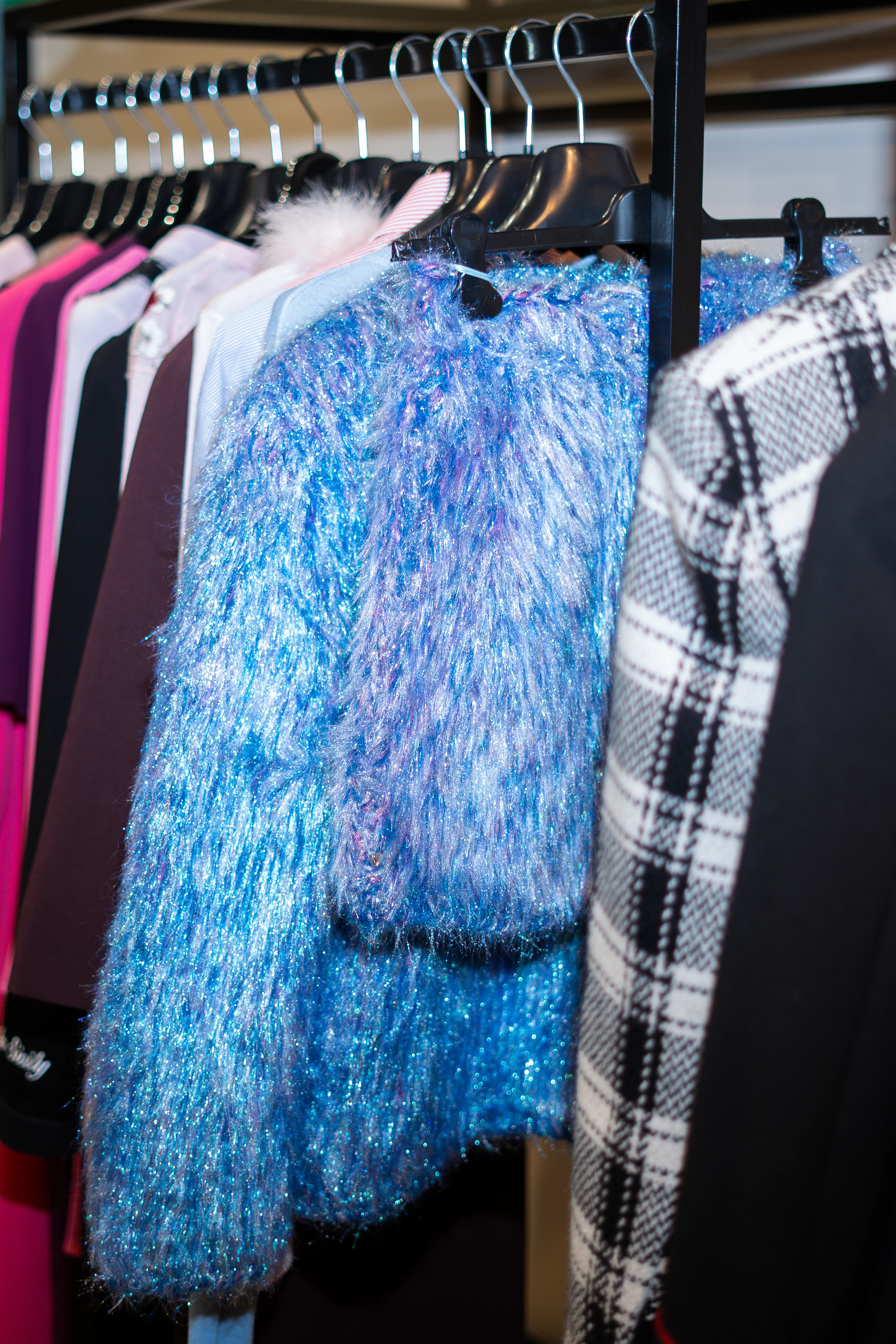 Нове місце: Vintage Club – простір з доступними люксовими речами відкрився у Києві4