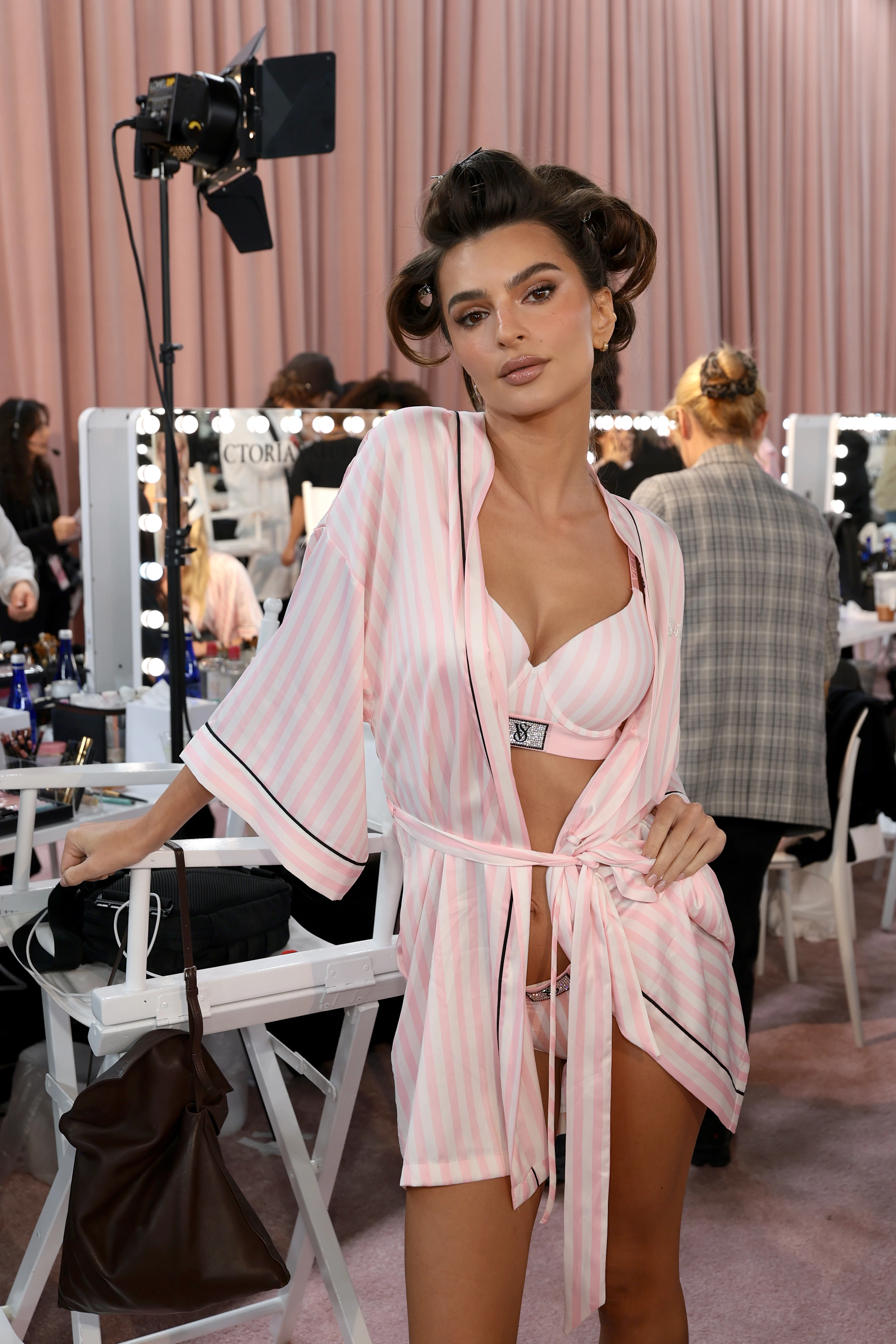 Що відбувалося за лаштунками Victoria’s Secret Fashion Show 202517