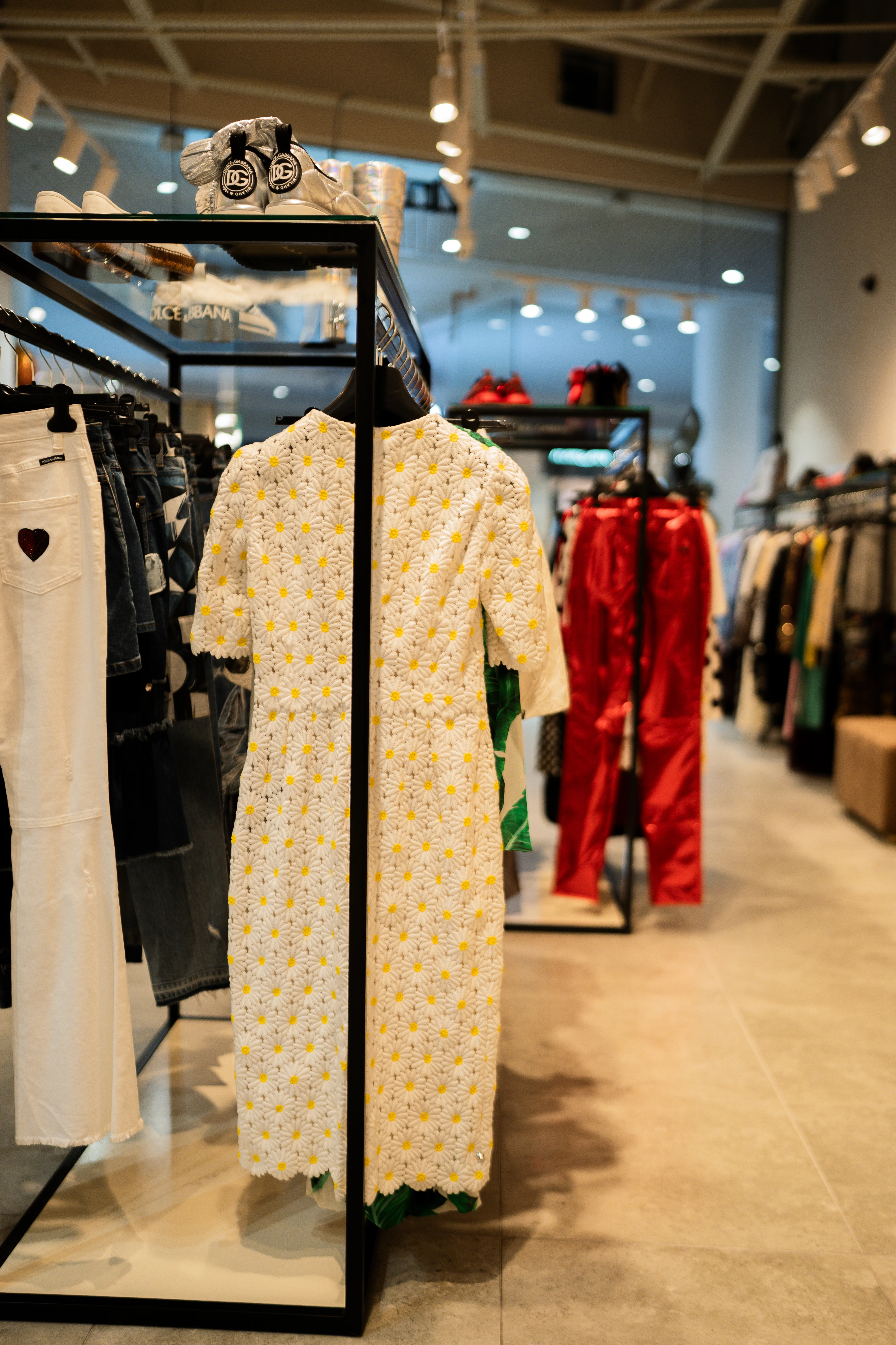 Нове місце: Vintage Club – простір з доступними люксовими речами відкрився у Києві7