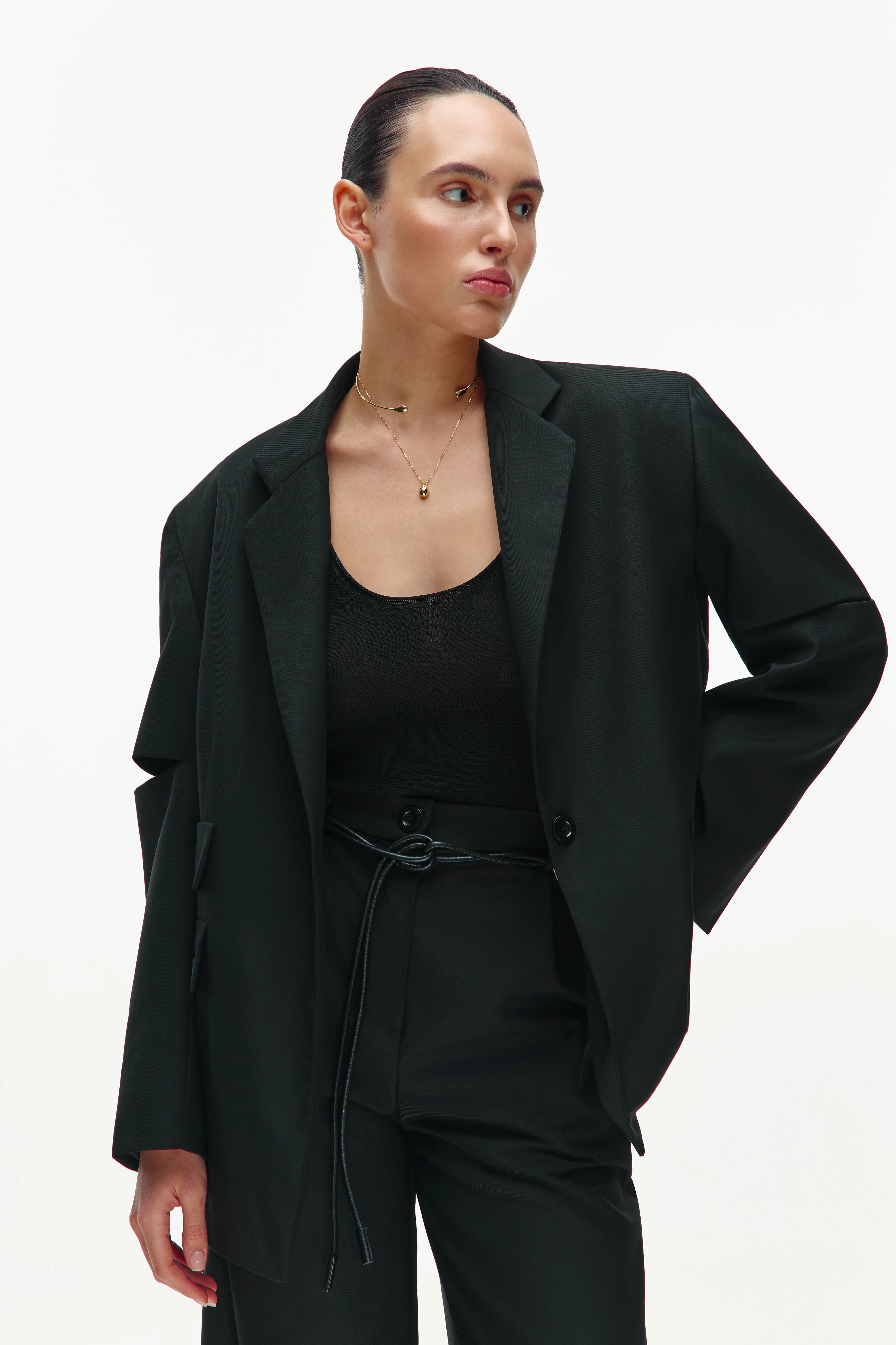 Як працюють ювелірні стилісти SOVA: сервіс, історії клієнтів і нова форма від бренду COVER4