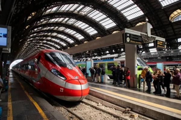 Frecciarossa або потяги «червоної стріли»