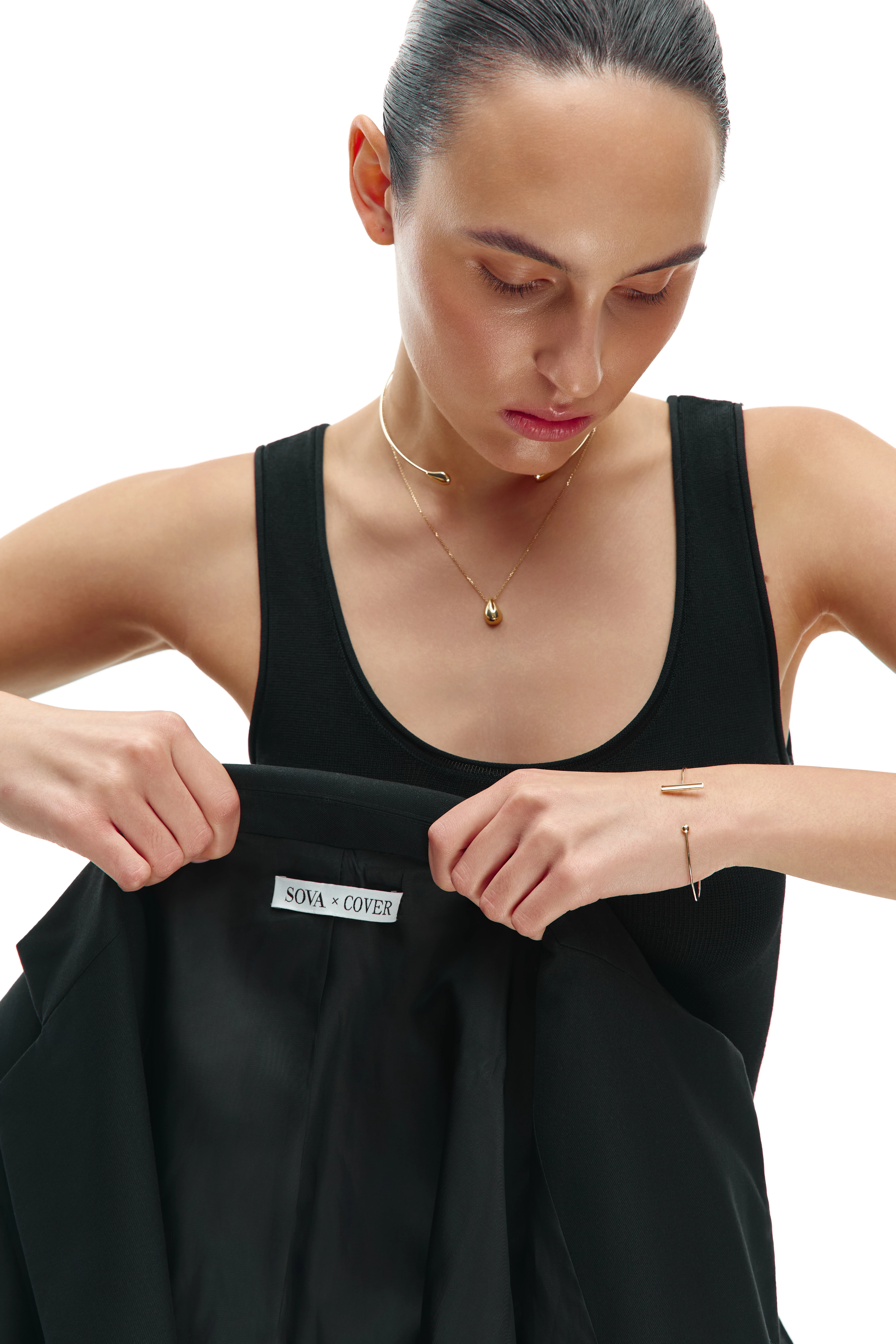 Як працюють ювелірні стилісти SOVA: сервіс, історії клієнтів і нова форма від бренду COVER1