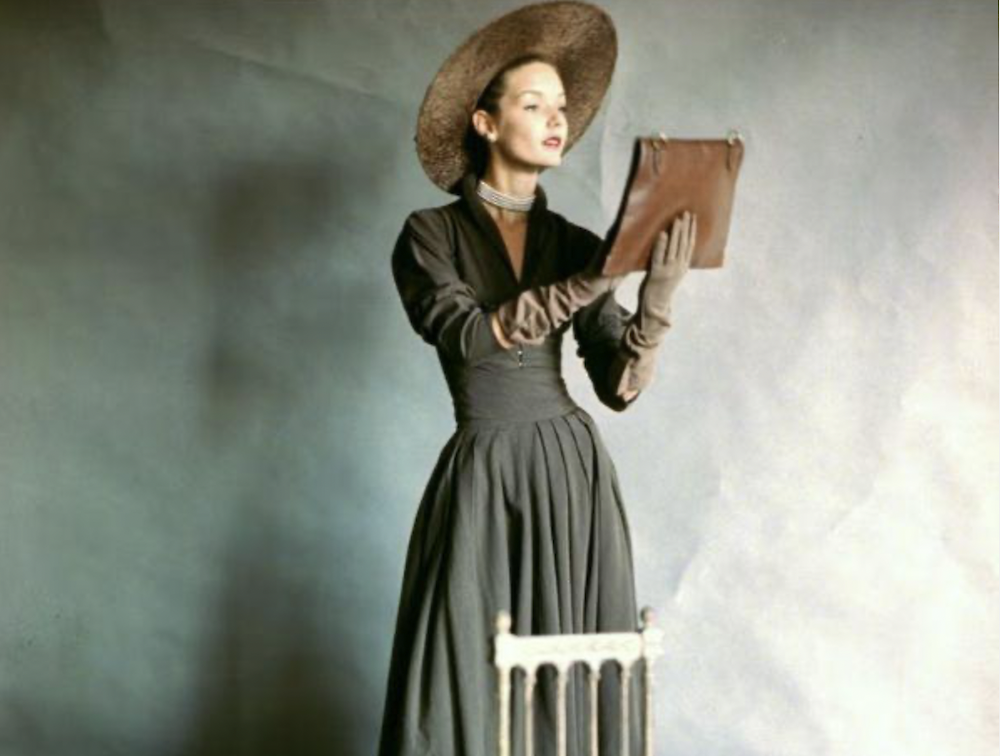 Сучасні жінки вдягають на роботу &quot;сукні домогосподарок&quot; із 50-х. Ось чому