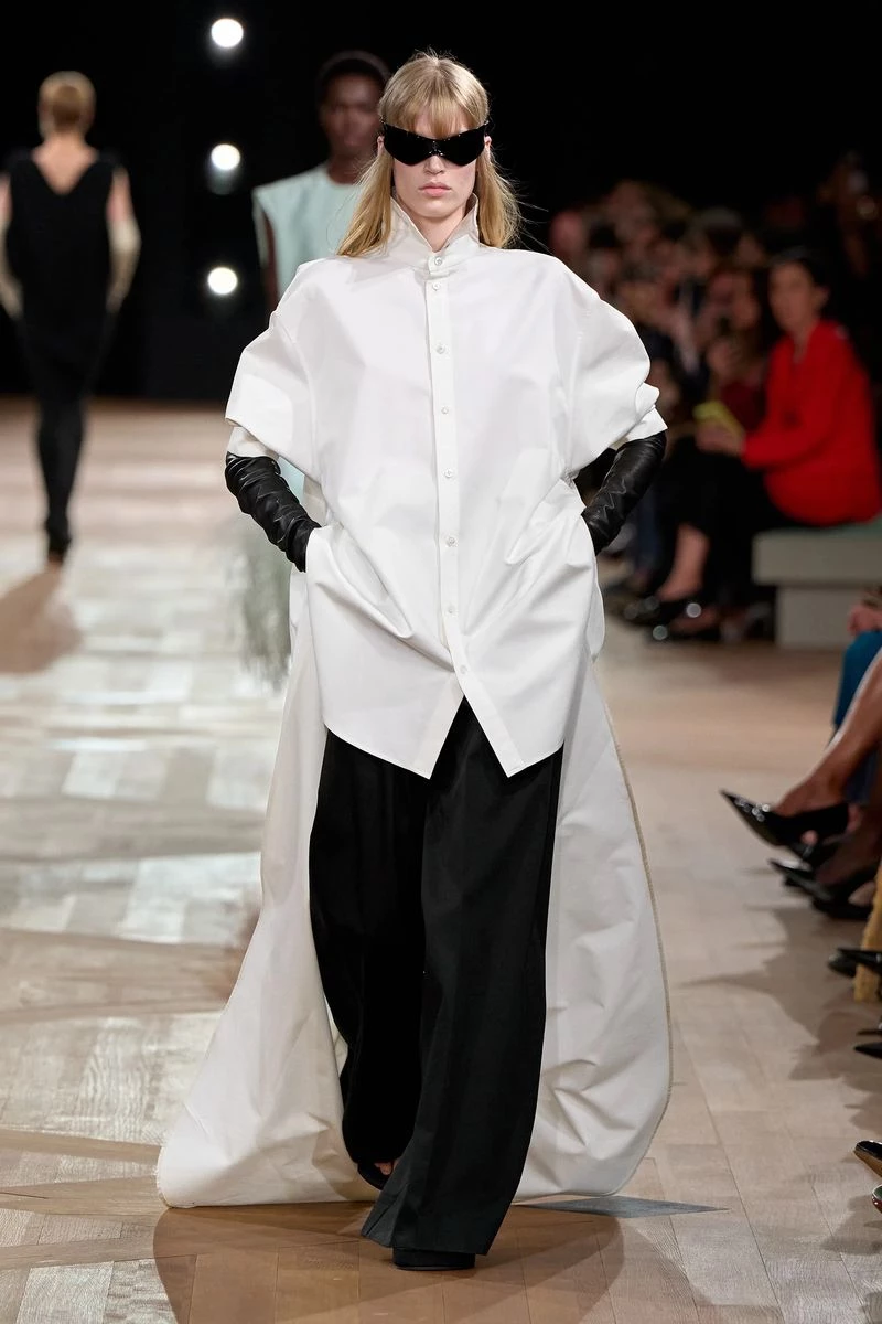 Balenciaga весна-літо 20262