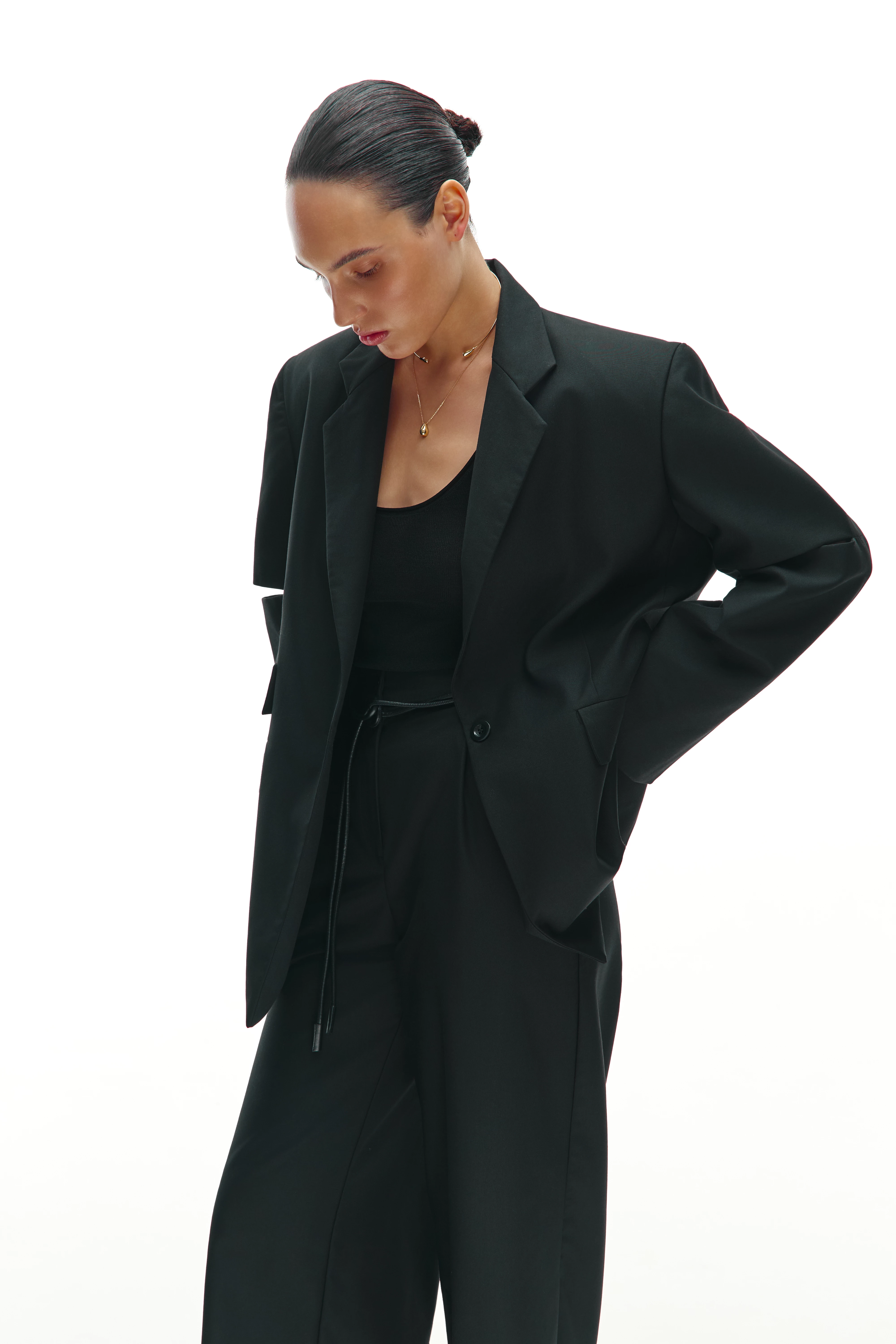 Як працюють ювелірні стилісти SOVA: сервіс, історії клієнтів і нова форма від бренду COVER0