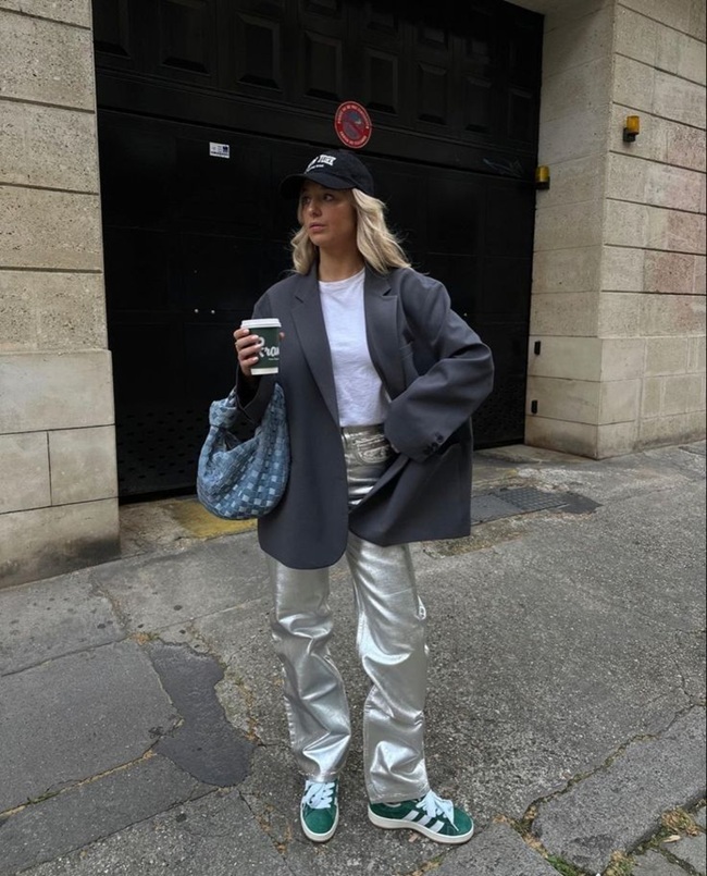 Мода 2000-х повертається: що обрати для стильного образу