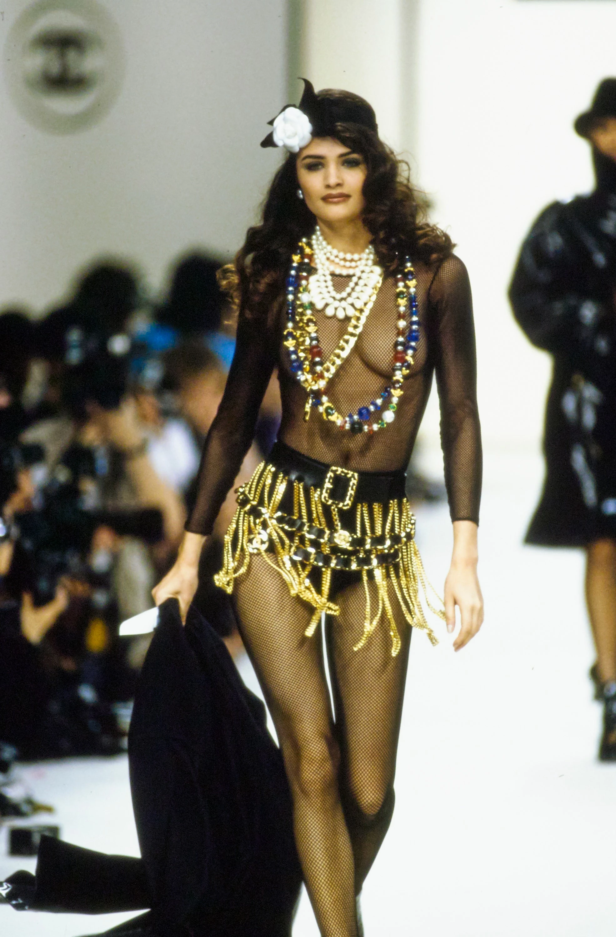 Хелена Крістенсен на показі Chanel, 19918