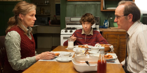 Кадр із міні-серіалу «Що знає Олівія» Топ мини-сериалов: «Что знает Оливия»