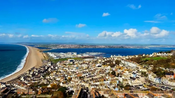 Закохайтеся в Дорсет, коли натовп зникне. Фото: Майлз Гуд/Бет Чемберс
