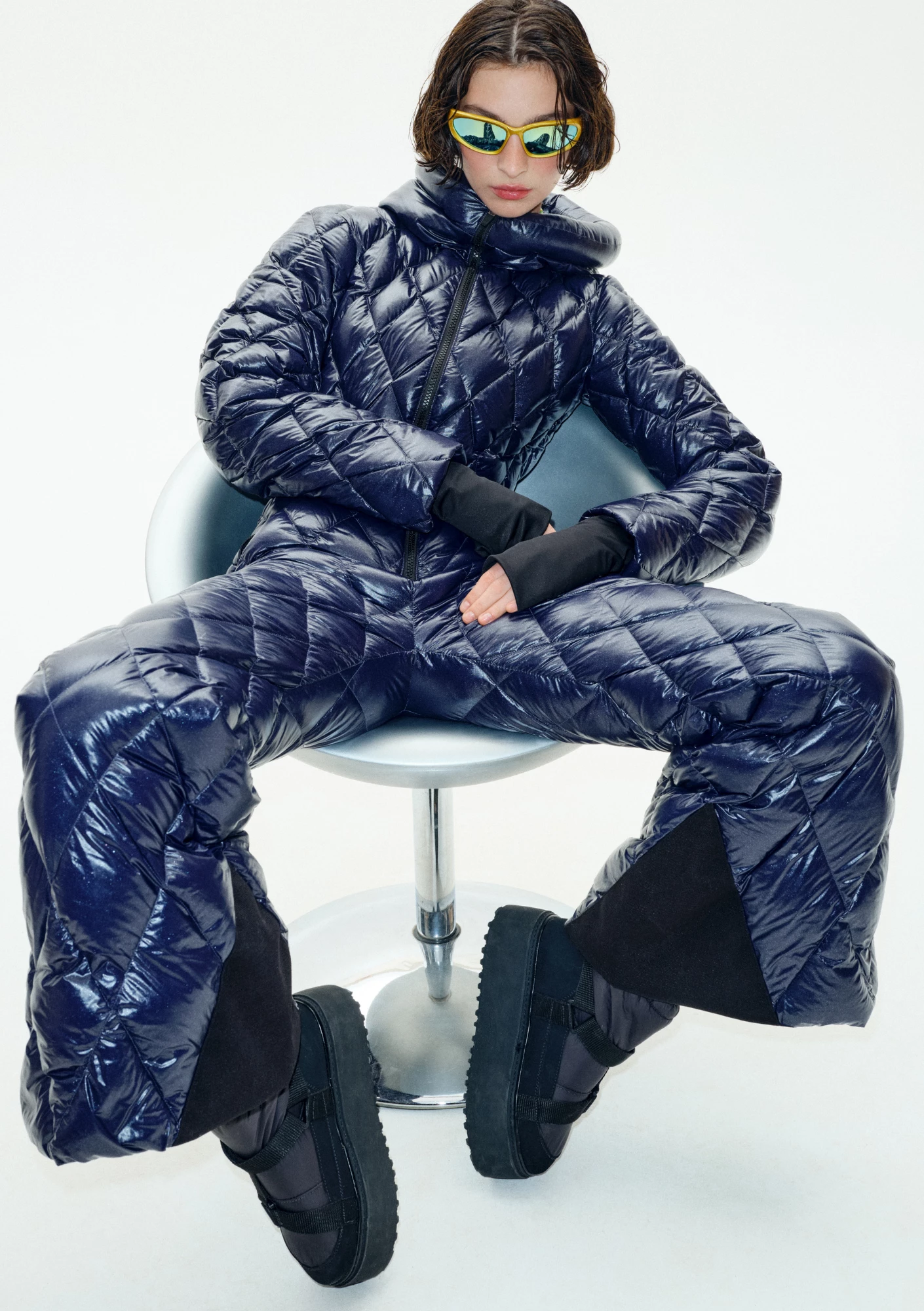 Сезон контрастів: яскраві пуховики Ienki Ienki змінюють зимовий гардероб7