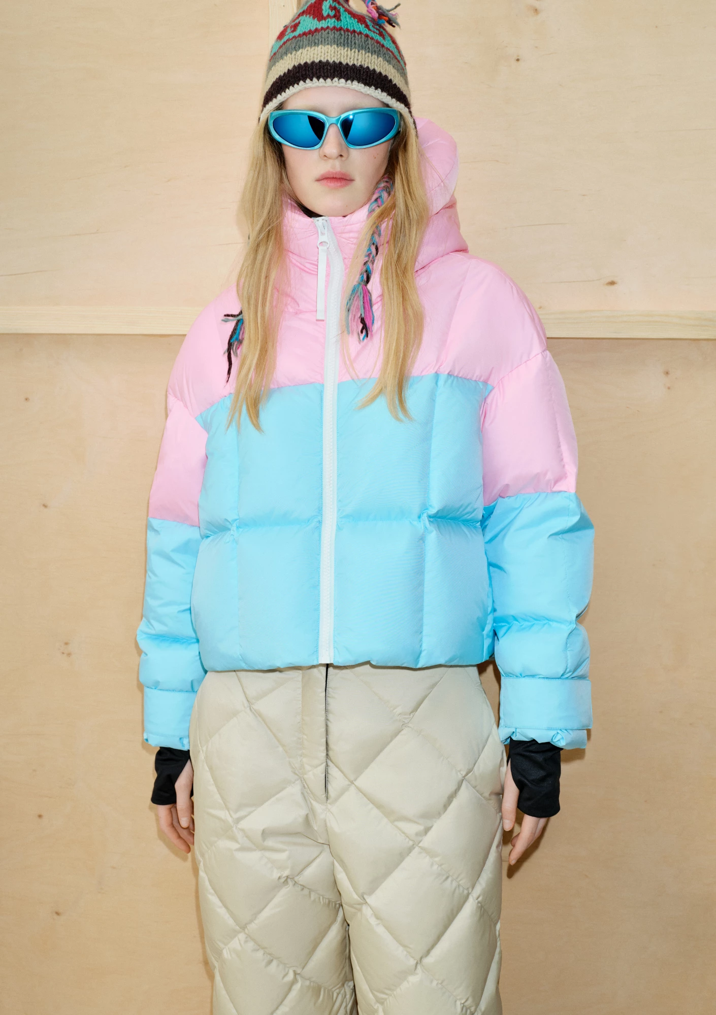 Сезон контрастів: яскраві пуховики Ienki Ienki змінюють зимовий гардероб1