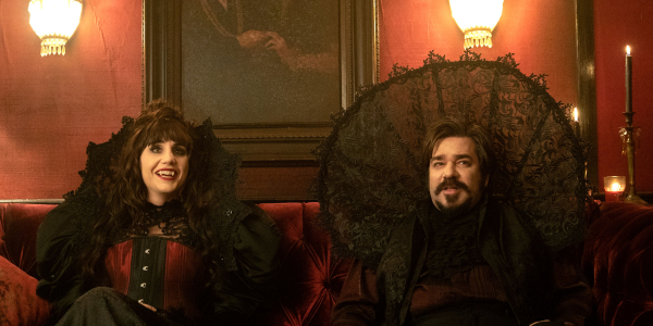 8 сучасних сіткомів та комедійних серіалів, які піднімуть настрій