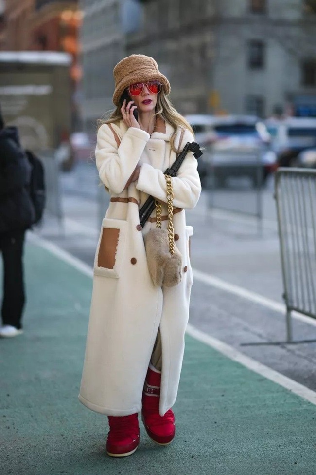 Модні аксесуари на зиму 2025-2026: що обрати для доповнення образу