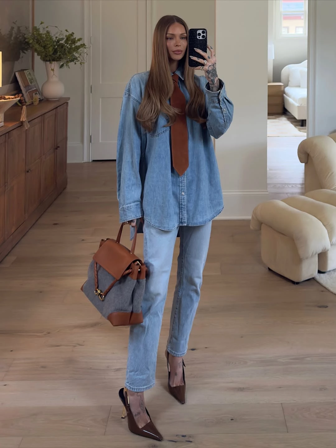 Instagram @mawhizmett6