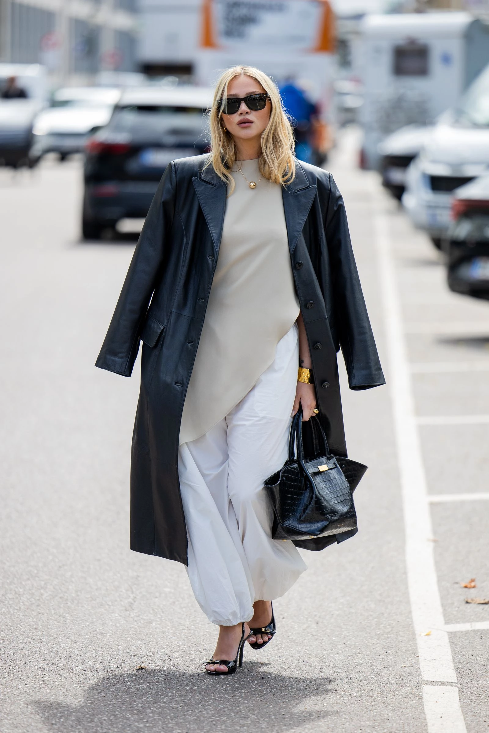 Як носити білі штани взимку: 5 простих і практичних ідей для щоденних образів1