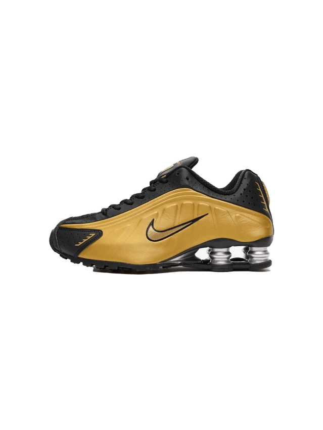 Культові Nike Shox R4 — кросівки, що допоможуть виділитися з натовпу цієї зими5