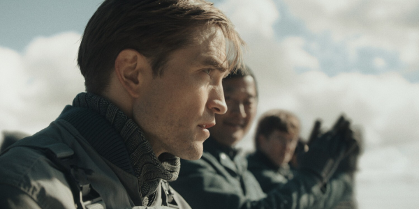 Паттінсон в дюні