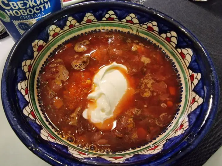 Коли потрібно додавати лавровий лист у суп: якщо зробити це рано, ви отримаєте отруту, а не аромат суп